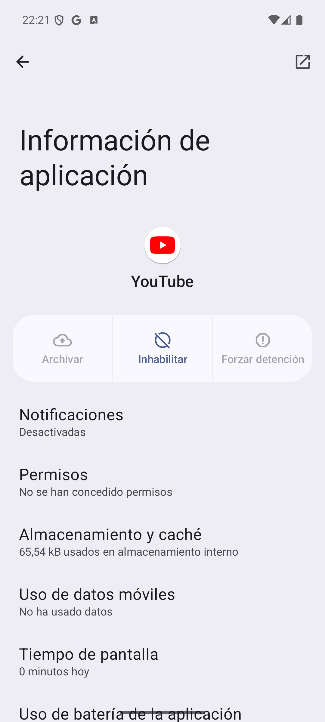 Información de aplicación de YouTube en Ajustes con Forzar detención y Almacenamiento y caché