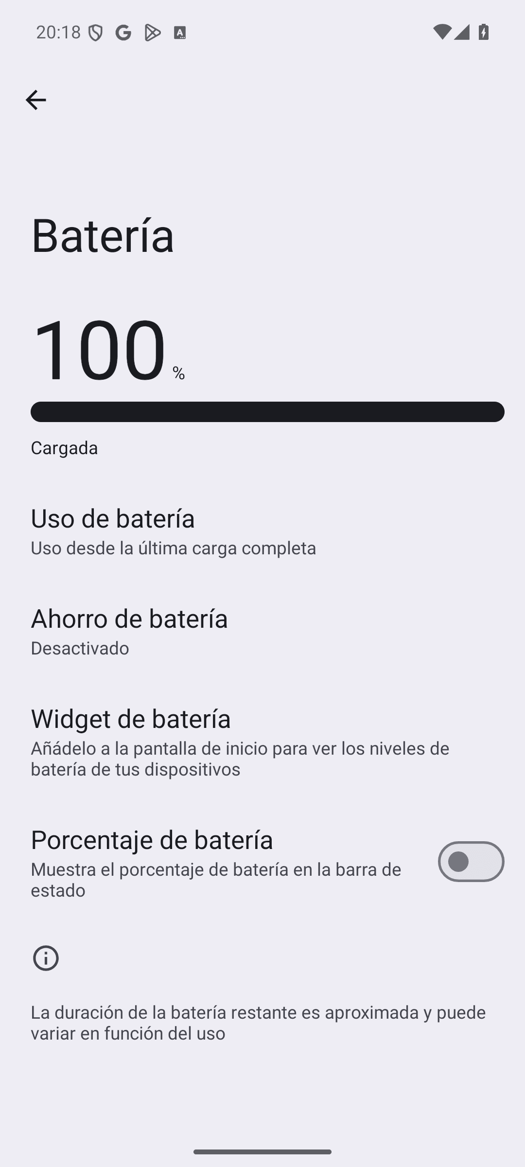 Pantalla Batería de los ajustes de un Pixel con el porcentaje y el estado de la carga debajo