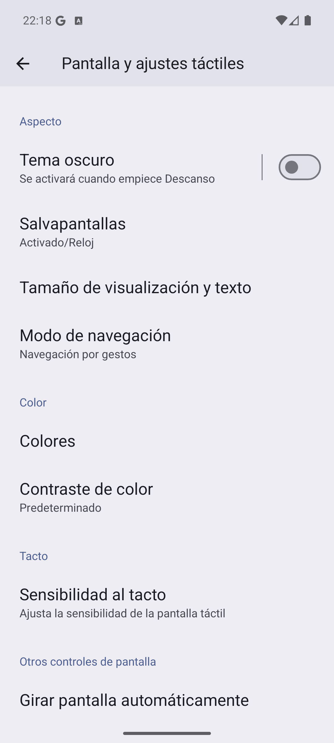 Pantalla «Pantalla y ajustes táctiles» de un Pixel con el apartado Tacto y la opción Sensibilidad al tacto