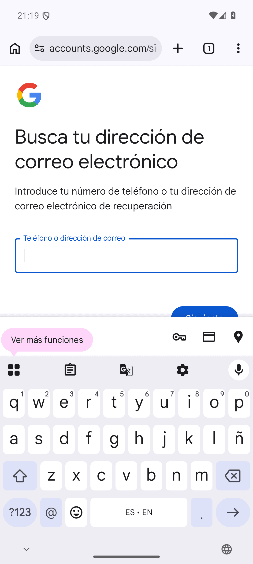 Pantalla «Busca tu dirección de correo electrónico», que pide el teléfono o el correo de recuperación
